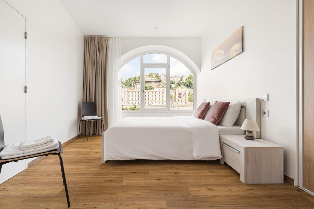 דירות ליון Design Et Charme, 100M2 Face A La Saone מראה חיצוני תמונה